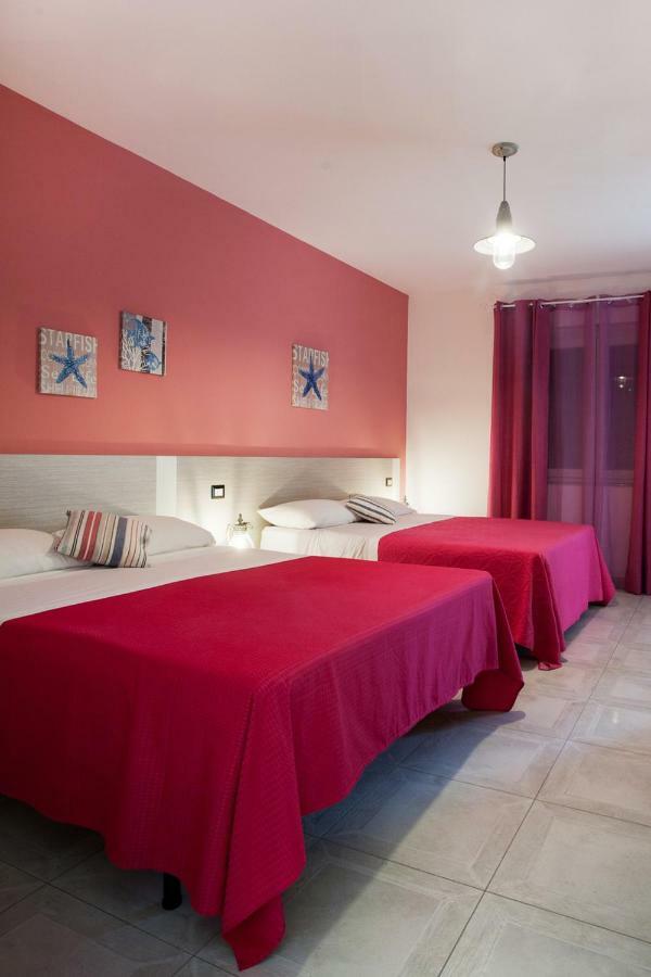 B&B A Due Passi Dal Mare Catona Di Reggio Calabria Exterior foto